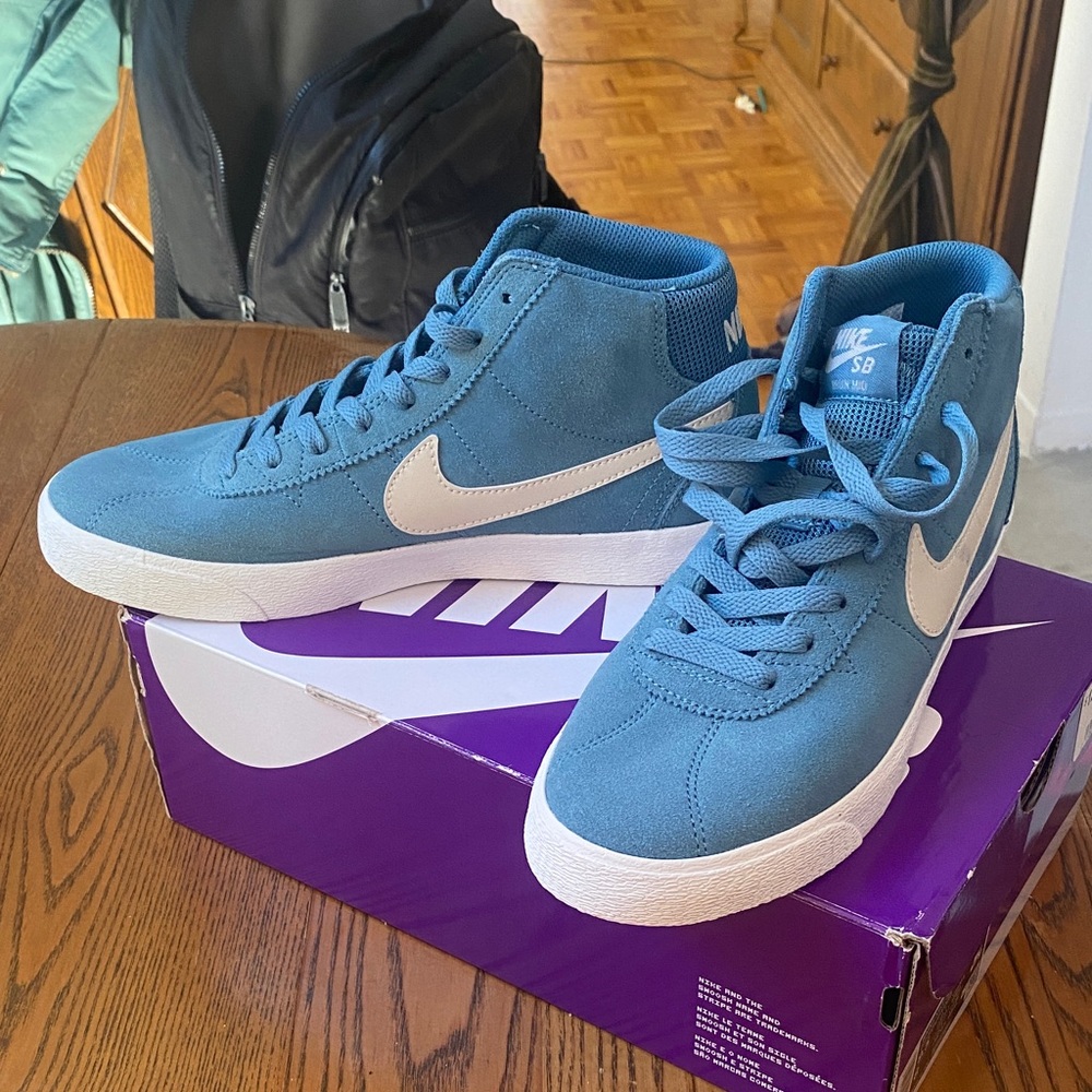 Nike SB Bruin Blue and White High-Top Sneakers